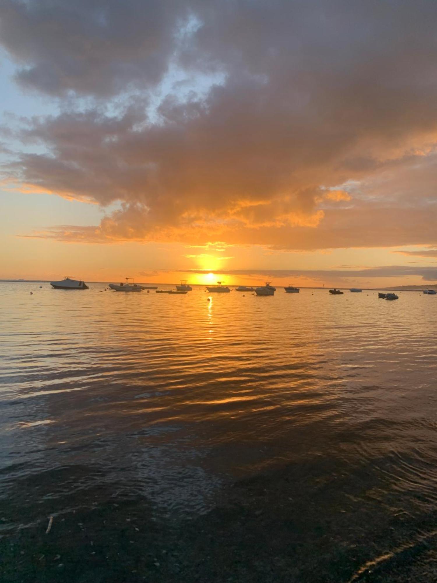Villa Etang Sale Les Bains Avec Piscine Privee Buitenkant foto